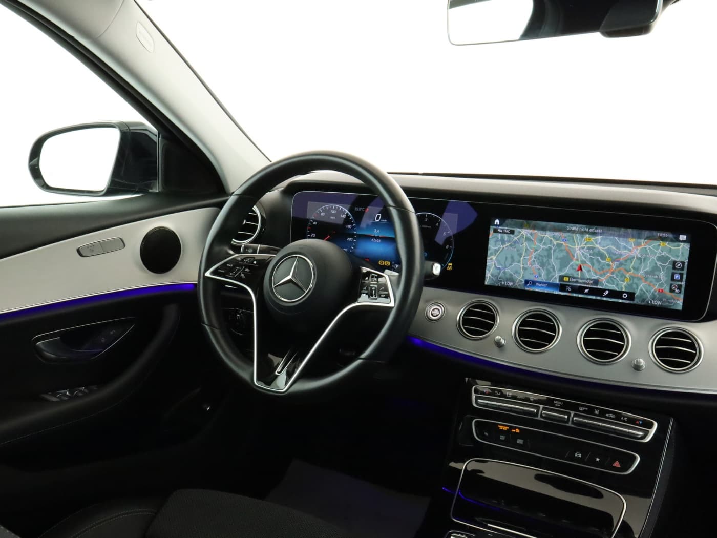 Mercedes-Benz E 300 de 4M T Bild 10