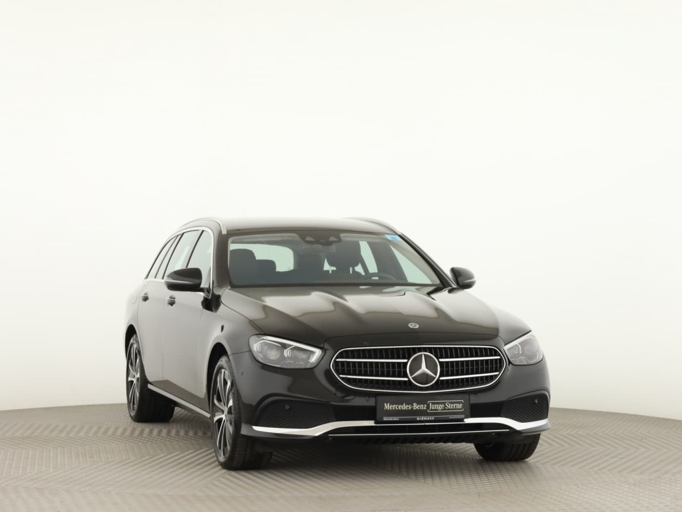 Mercedes-Benz E 300 de 4M T Bild 3