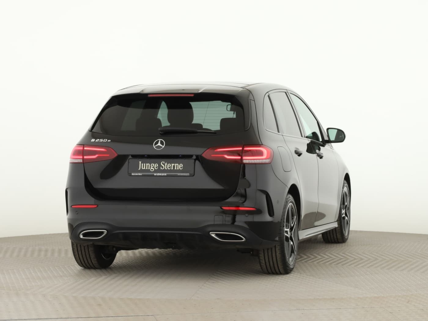 Mercedes-Benz B 250 e Bild 2