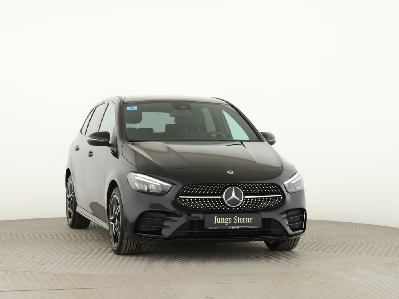 Mercedes-Benz B 250 e Bild 3