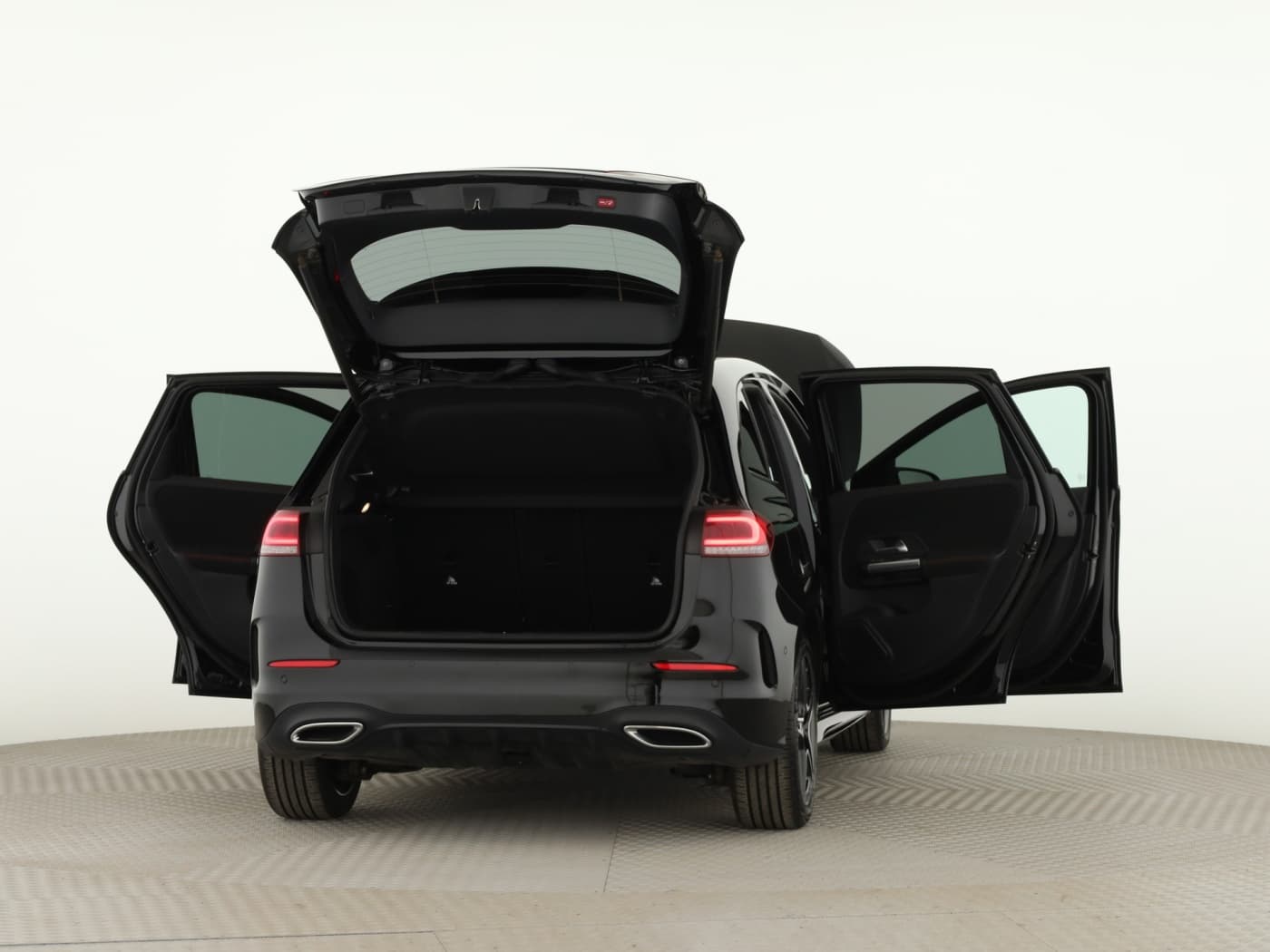 Mercedes-Benz B 250 e Bild 9