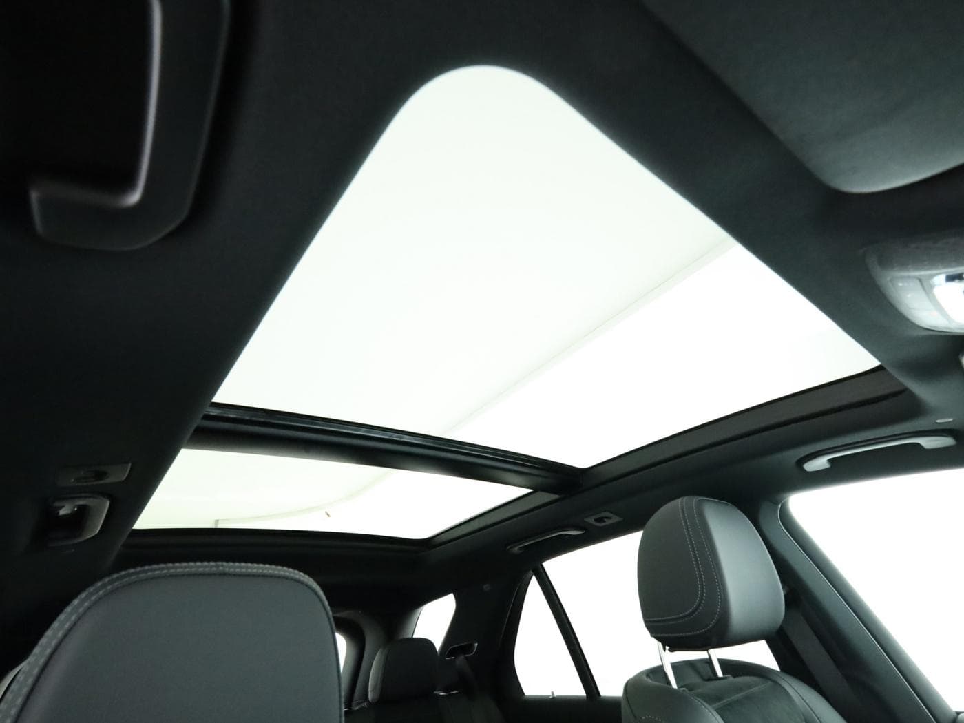 Mercedes-Benz GLE 400 e 4MATIC mit EQ Hybrid Technologie Bild 21