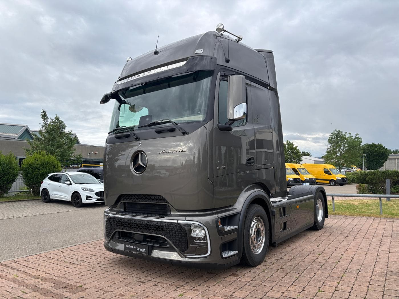 Mercedes-Benz Actros 1853 LS 4x2
