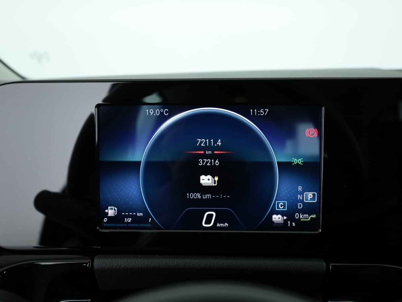 Mercedes-Benz B 250 e Bild 12