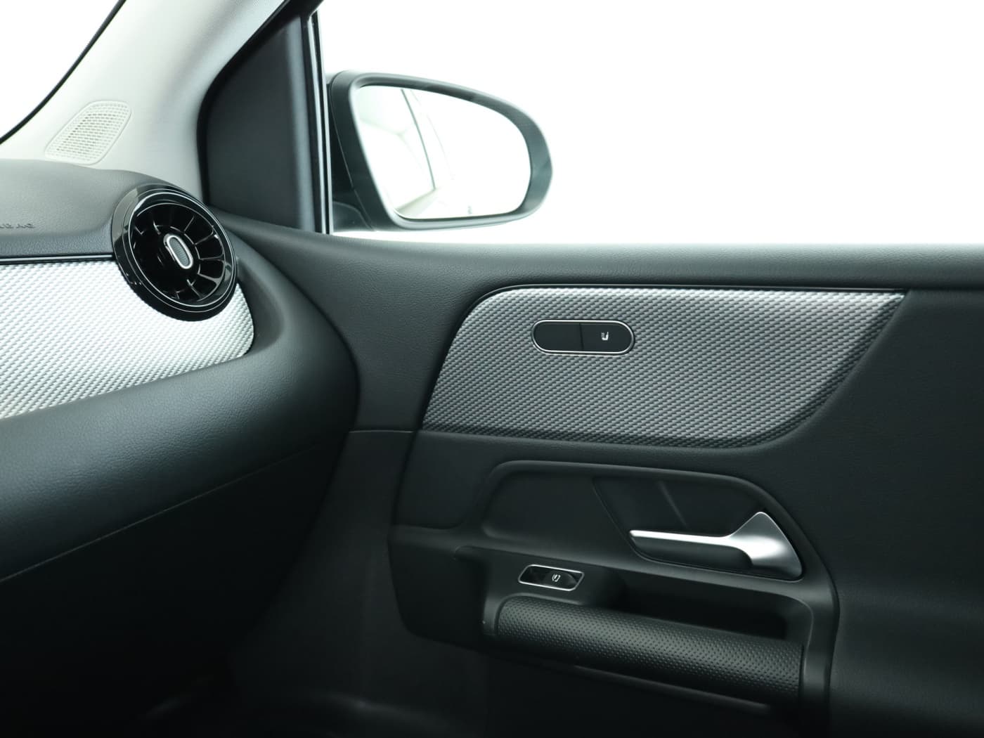 Mercedes-Benz B 250 e Bild 16