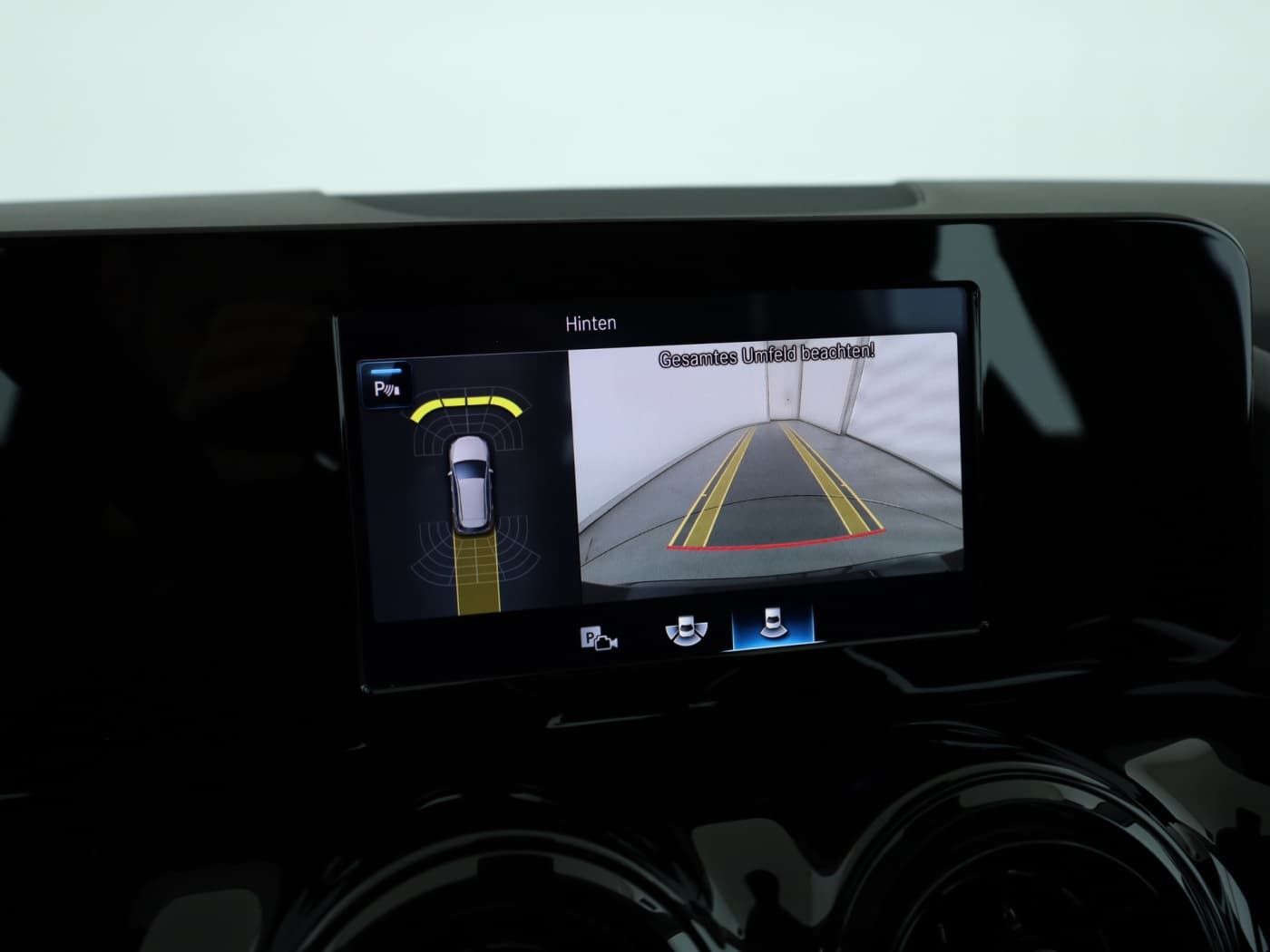 Mercedes-Benz B 250 e Bild 24