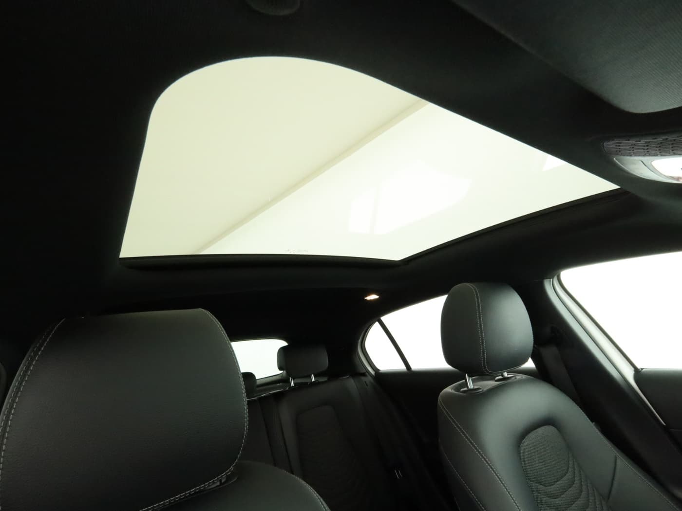 Mercedes-Benz A 250 e Bild 21