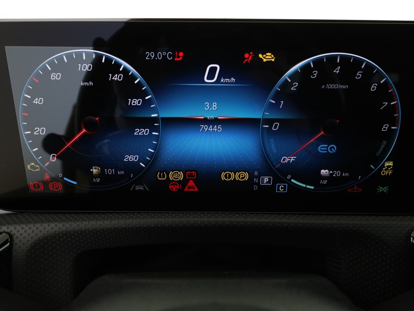 Mercedes-Benz A 250 e Bild 12
