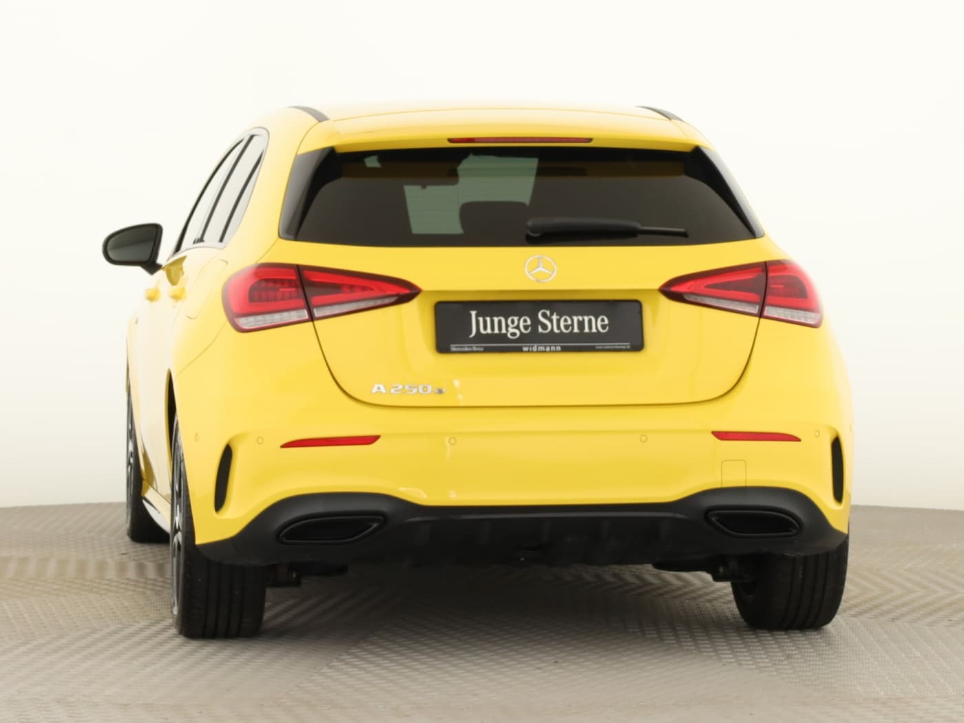 Mercedes-Benz A 250 e Bild 4