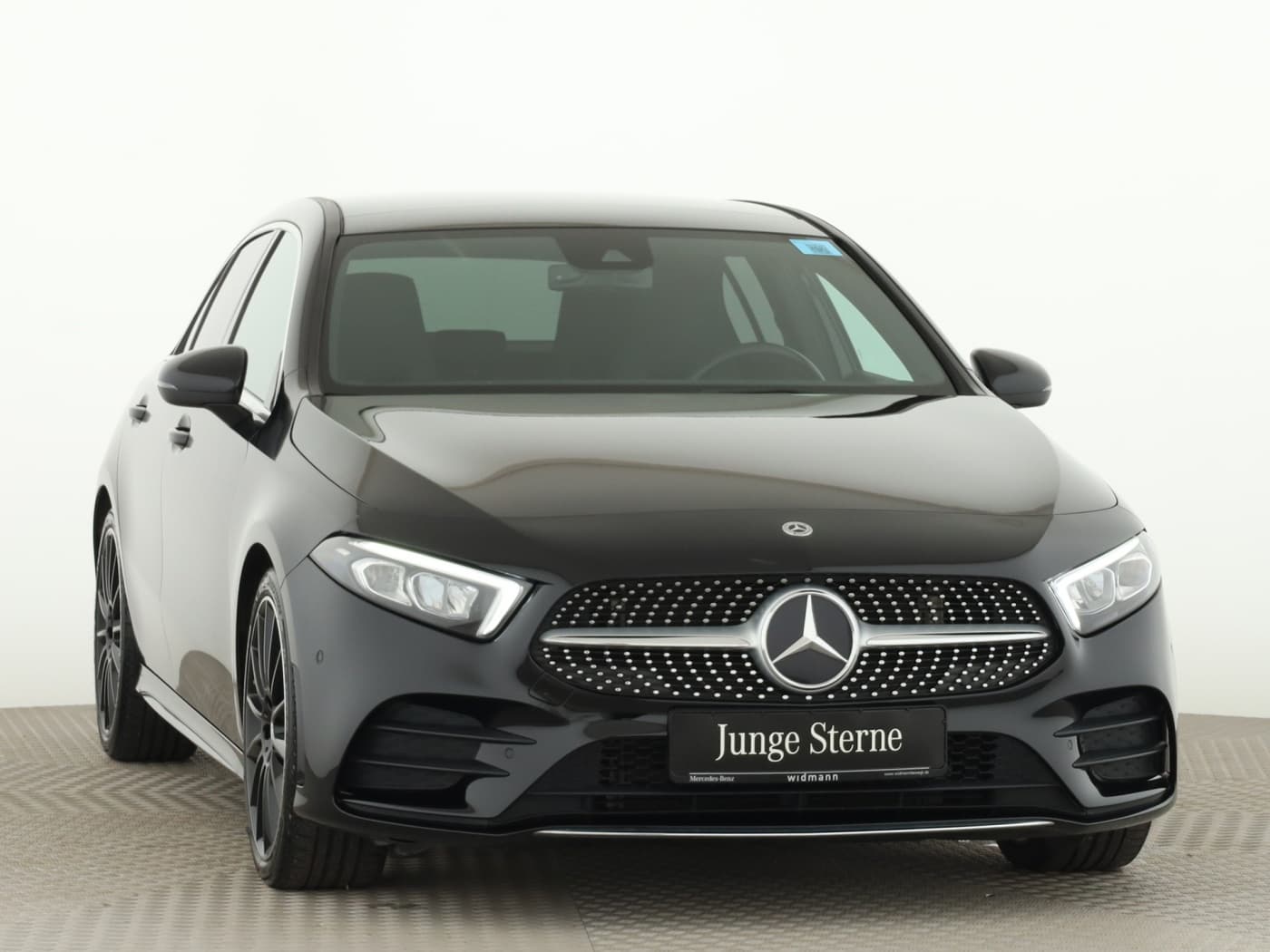 Mercedes-Benz A 250 4M Bild 3
