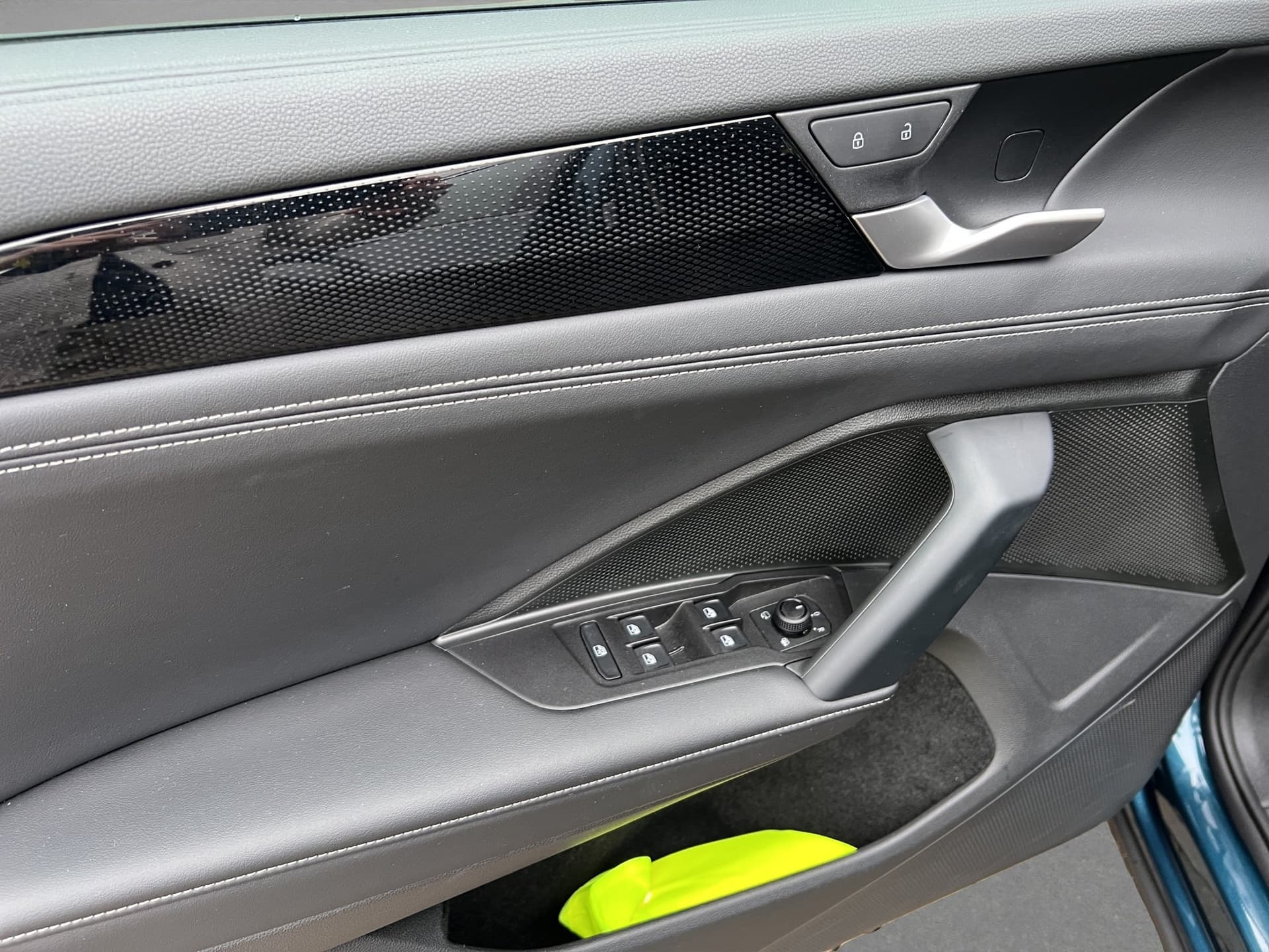 Volkswagen Tayron Life 2.0 TDI 193 PS 4-Motion AHK Kamera ACC Bild 15