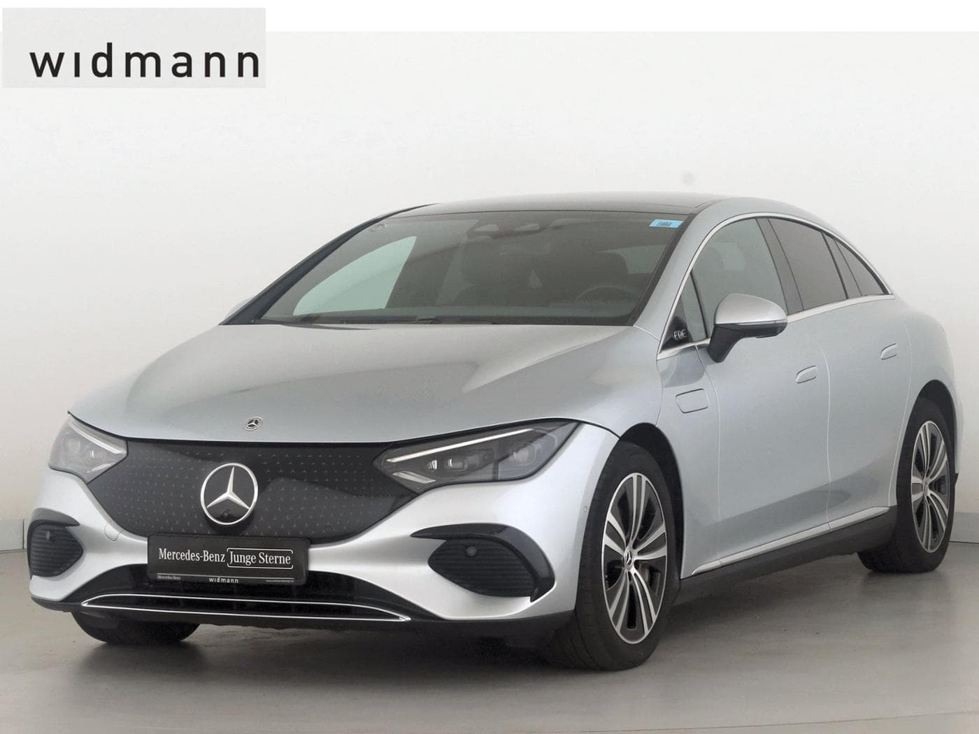 Mercedes-Benz EQE 300
