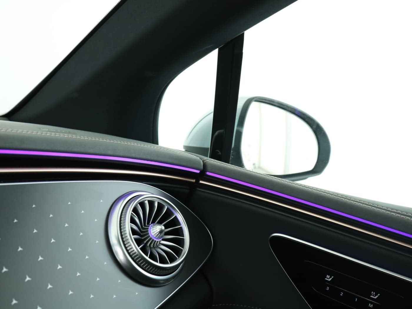 Mercedes-Benz EQE 300 Bild 16