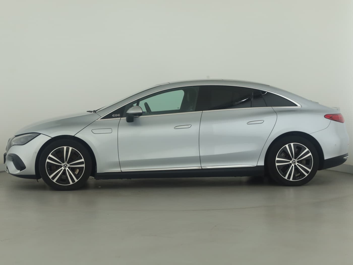 Mercedes-Benz EQE 300 Bild 7