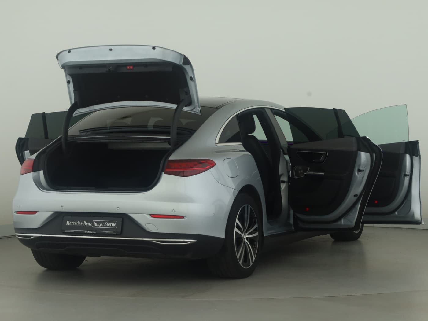 Mercedes-Benz EQE 300 Bild 9