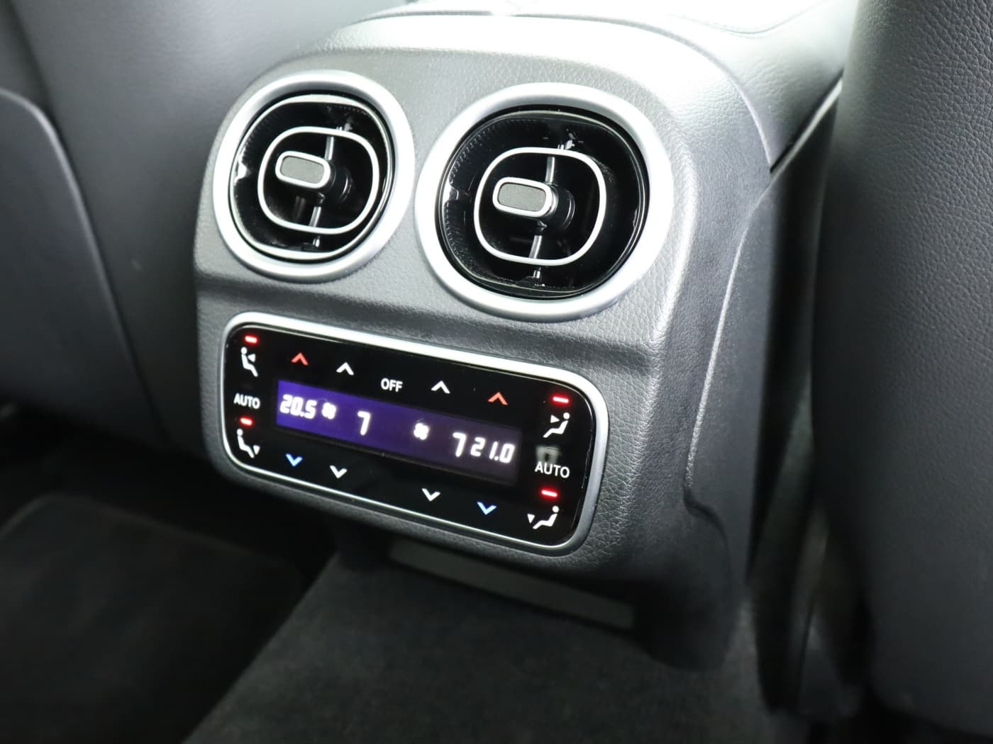 Mercedes-Benz C 300 d 4M Bild 24