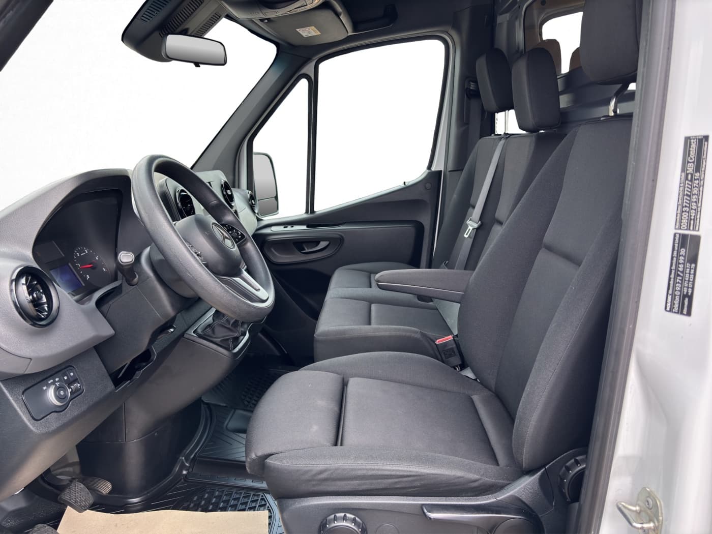 Mercedes-Benz Sprinter 317 CDI Kasten Hochdach Standard Bild 14