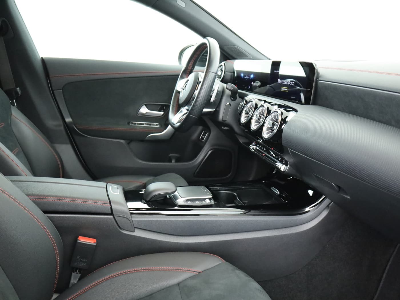 Mercedes-Benz CLA 250 e SB Bild 17
