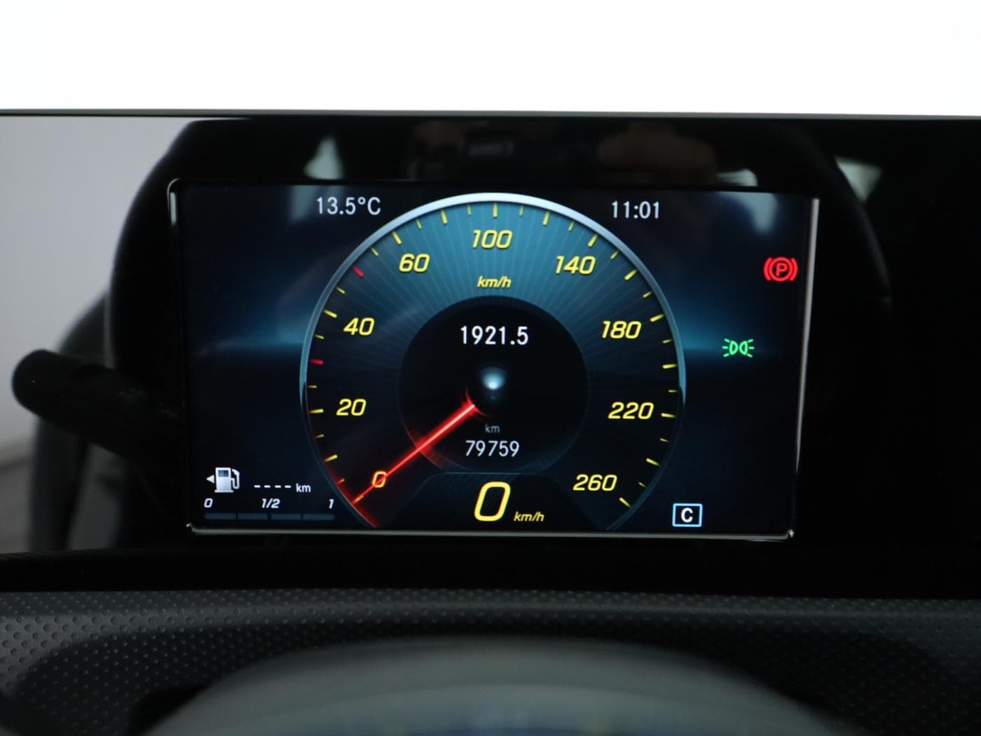 Mercedes-Benz CLA 200 d Bild 12