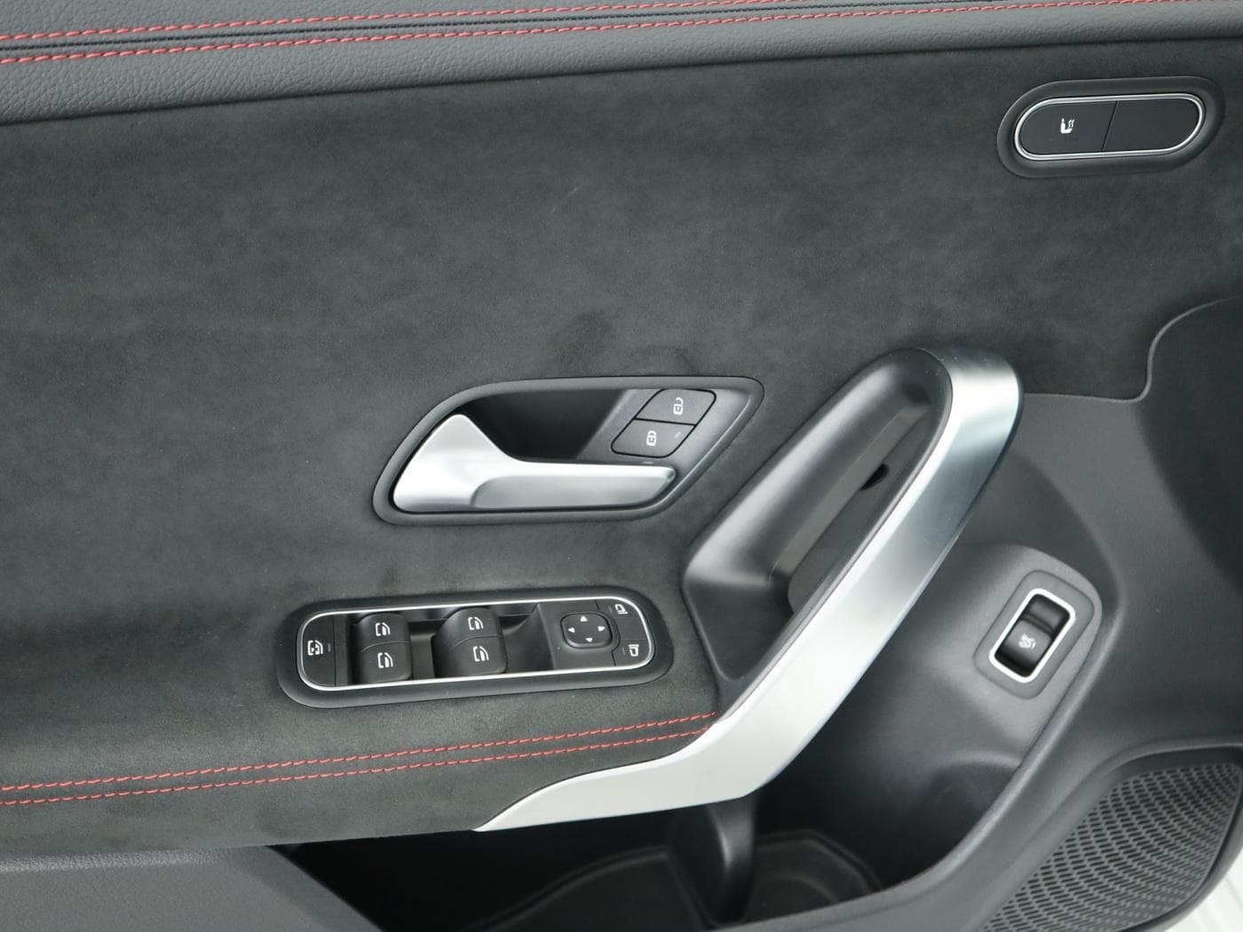 Mercedes-Benz CLA 200 d Bild 20