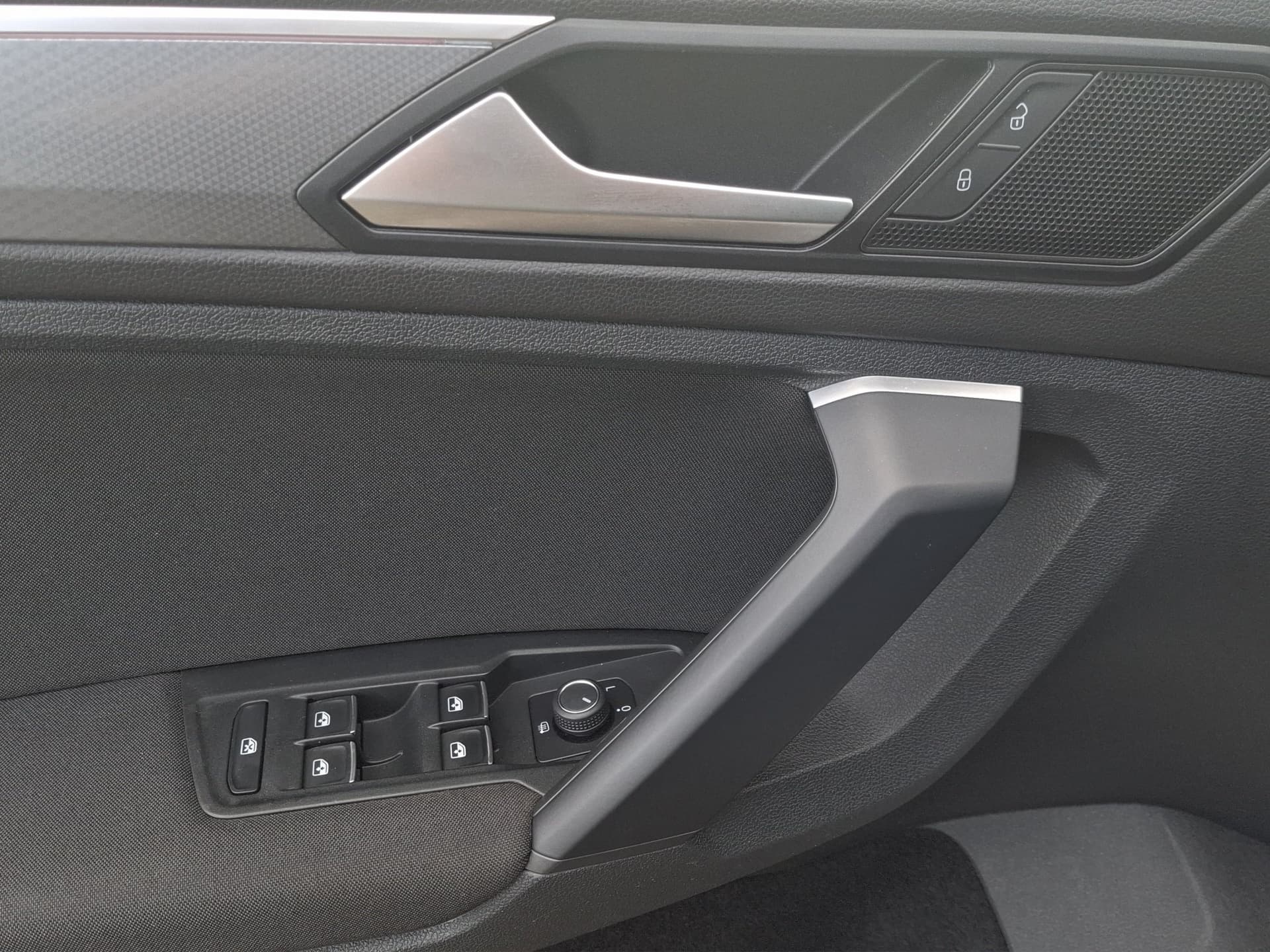 Volkswagen Tiguan 1.5 TSI 150 PS DSG ACC NAVI LED Bild 15