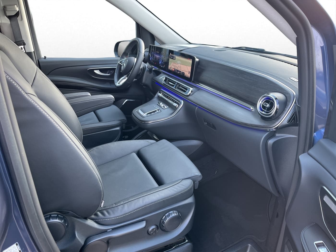 Mercedes-Benz EQV 300 Avantgarde XL Bild 13