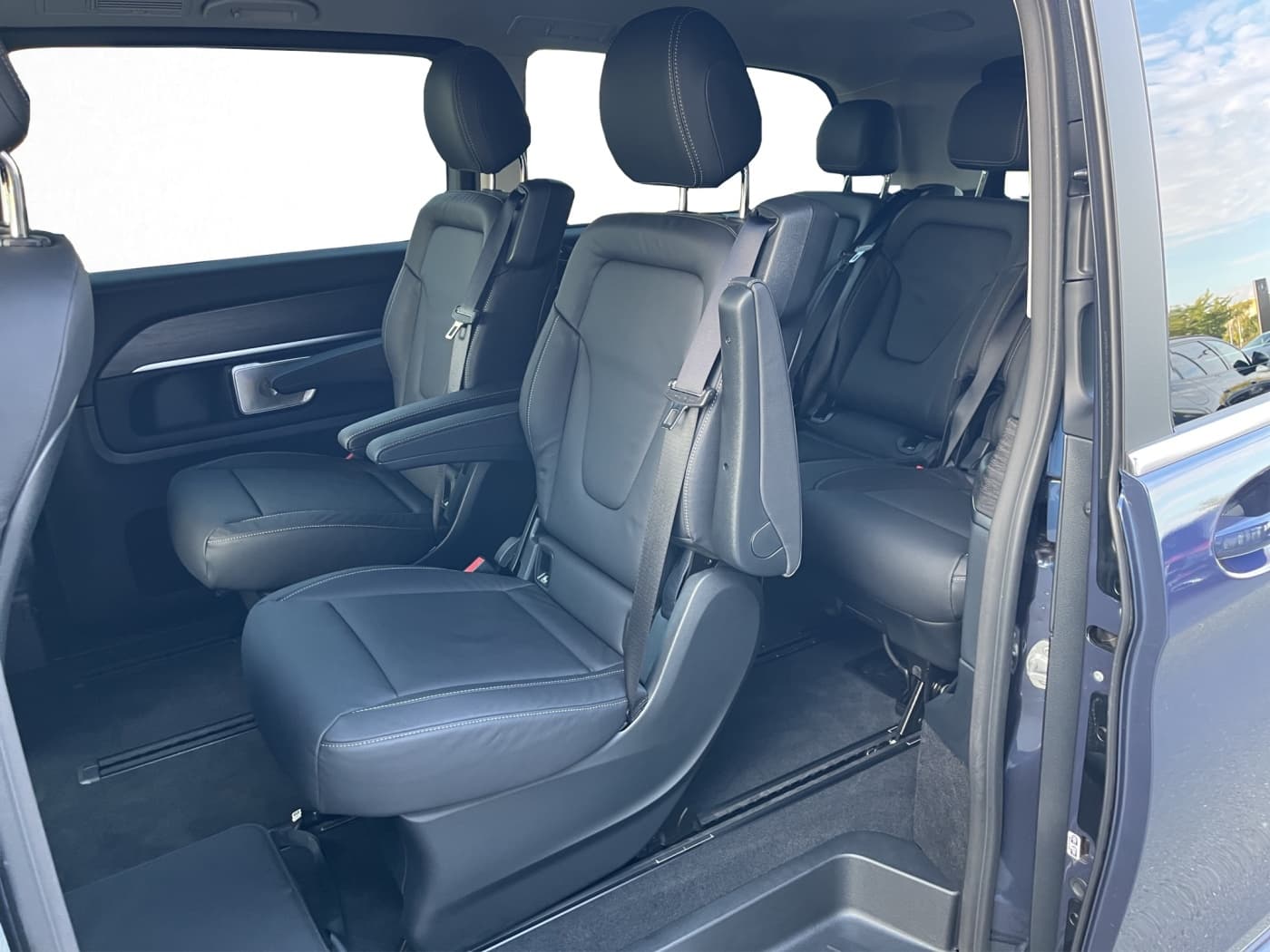Mercedes-Benz EQV 300 Avantgarde XL Bild 15
