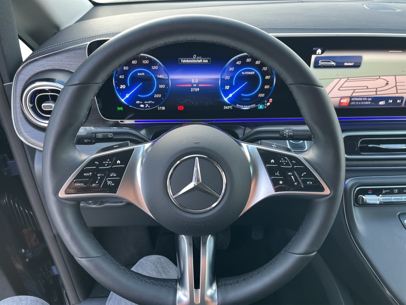 Mercedes-Benz EQV 300 Avantgarde XL Bild 9