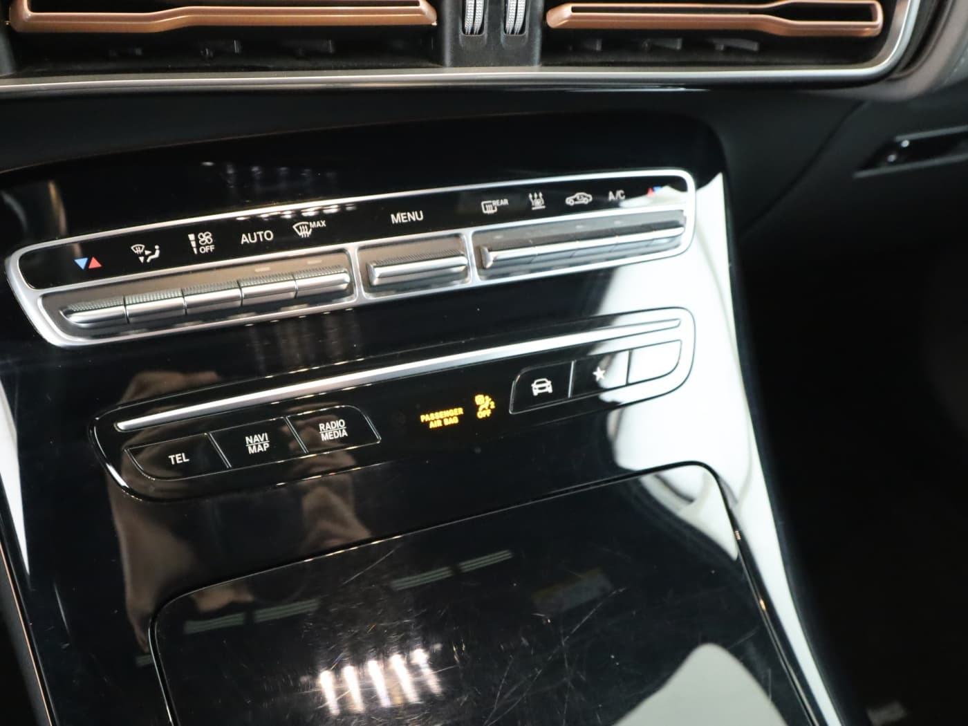 Mercedes-Benz EQC 400 4M Bild 14