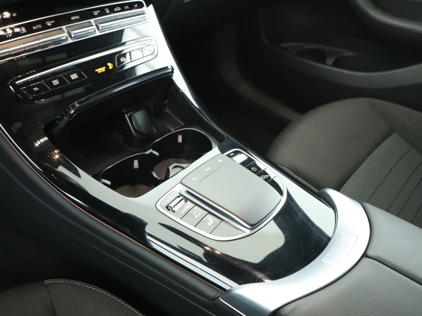 Mercedes-Benz EQC 400 4M Bild 15