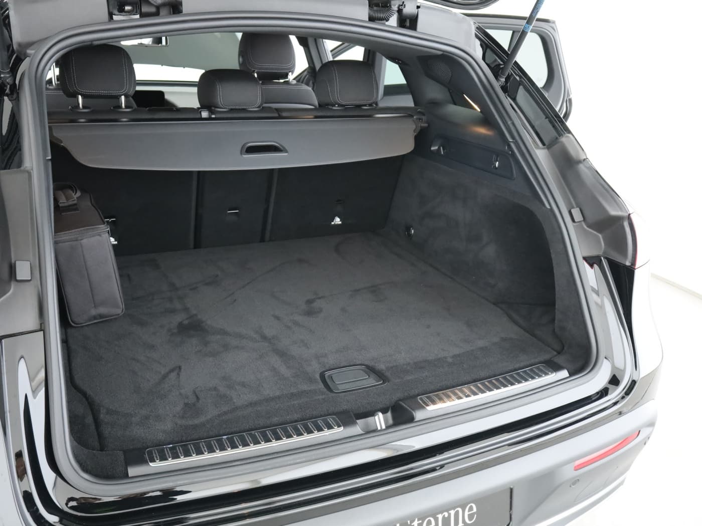 Mercedes-Benz EQC 400 4M Bild 23