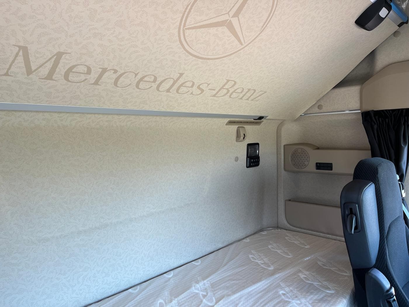 Mercedes-Benz Actros 1848 LS Bild 19