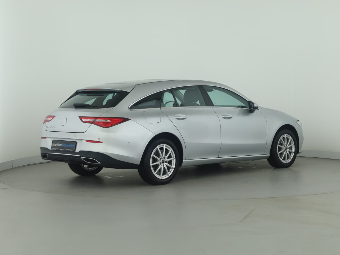 Mercedes-Benz CLA 250 e SB Bild 6