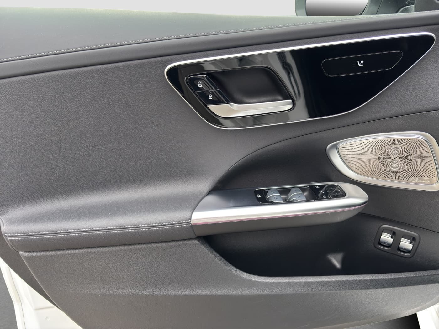 Mercedes-Benz C 300 e Bild 18