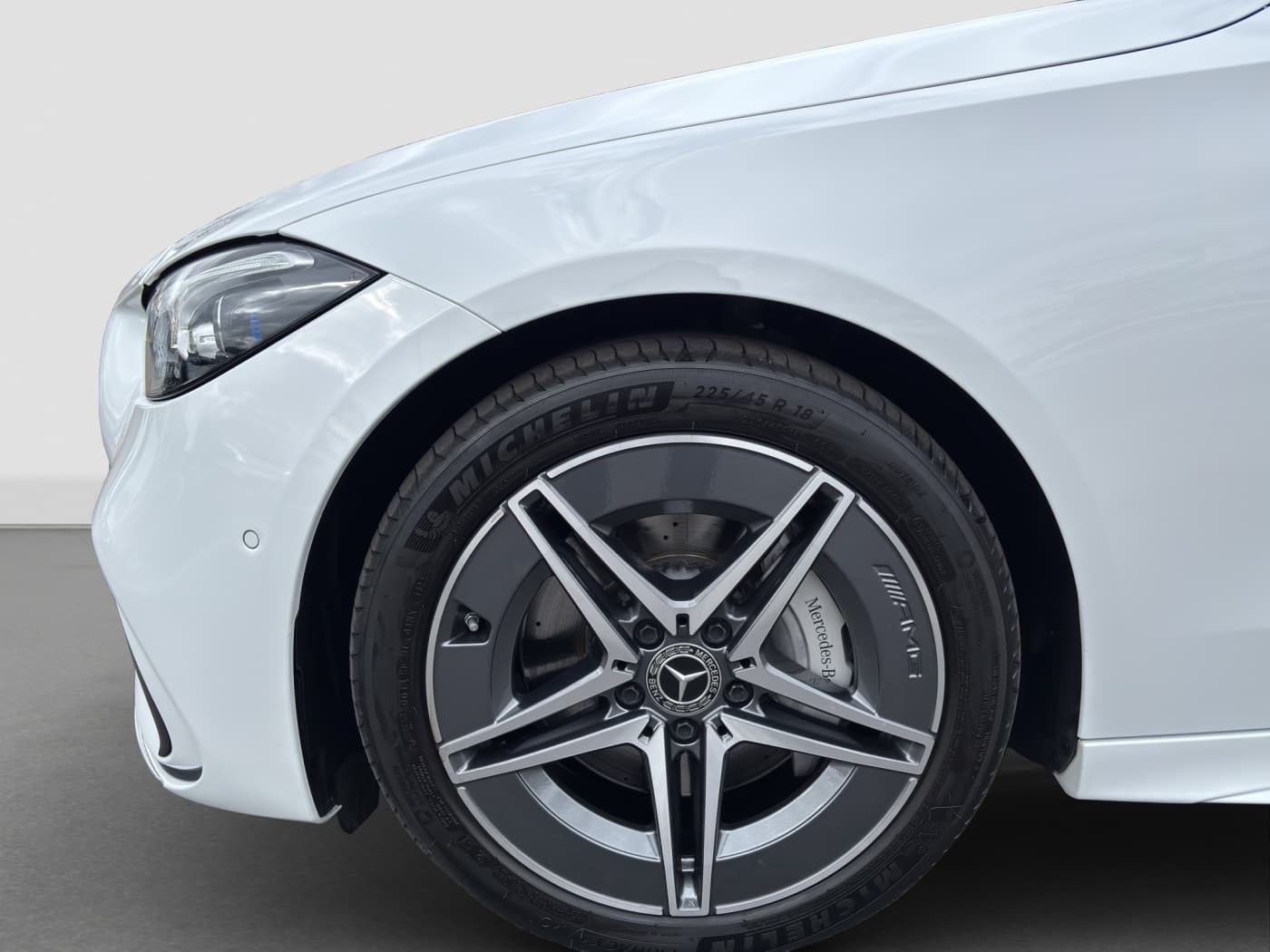 Mercedes-Benz C 300 e Bild 20