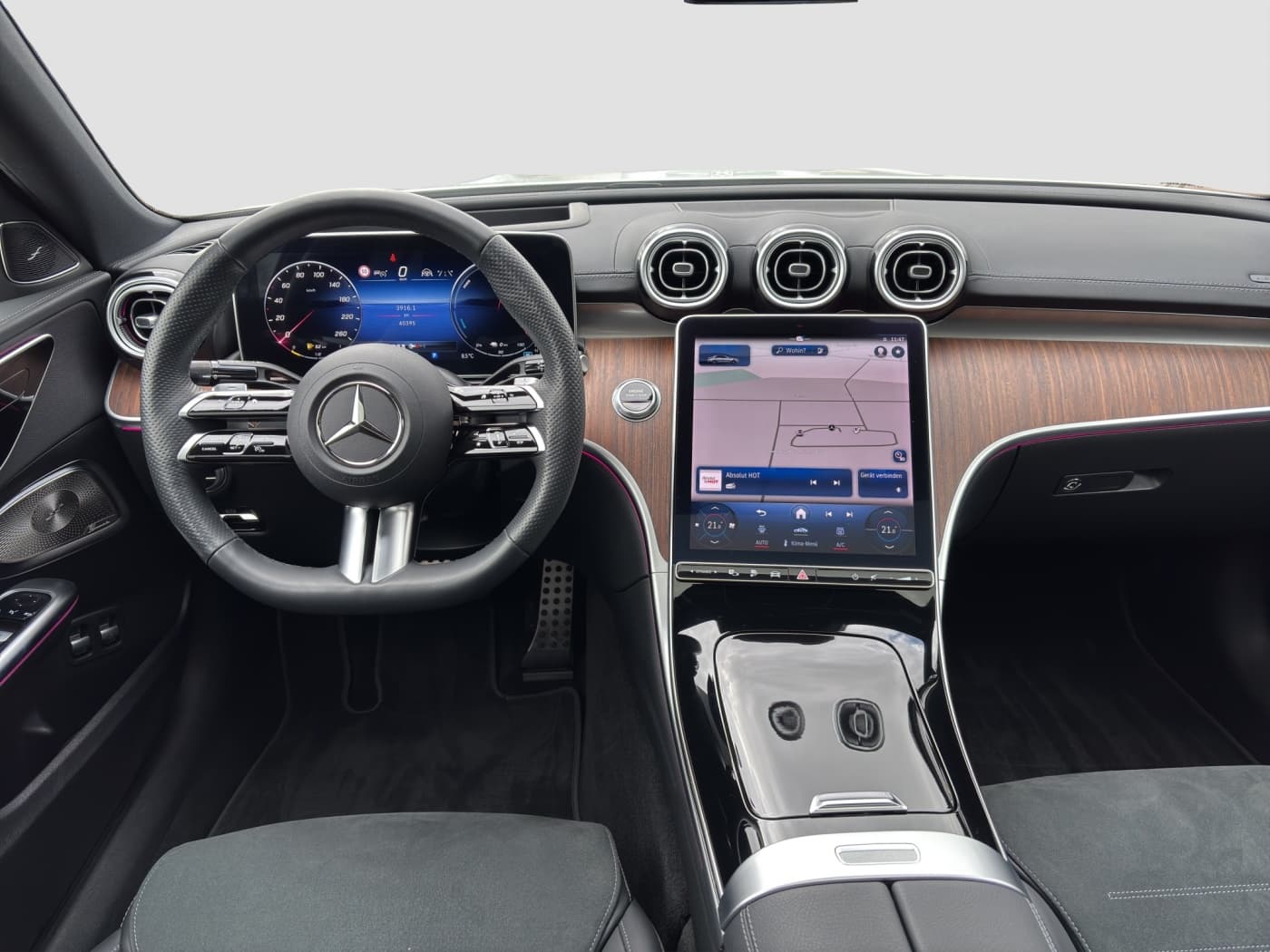 Mercedes-Benz C 300 e Bild 9