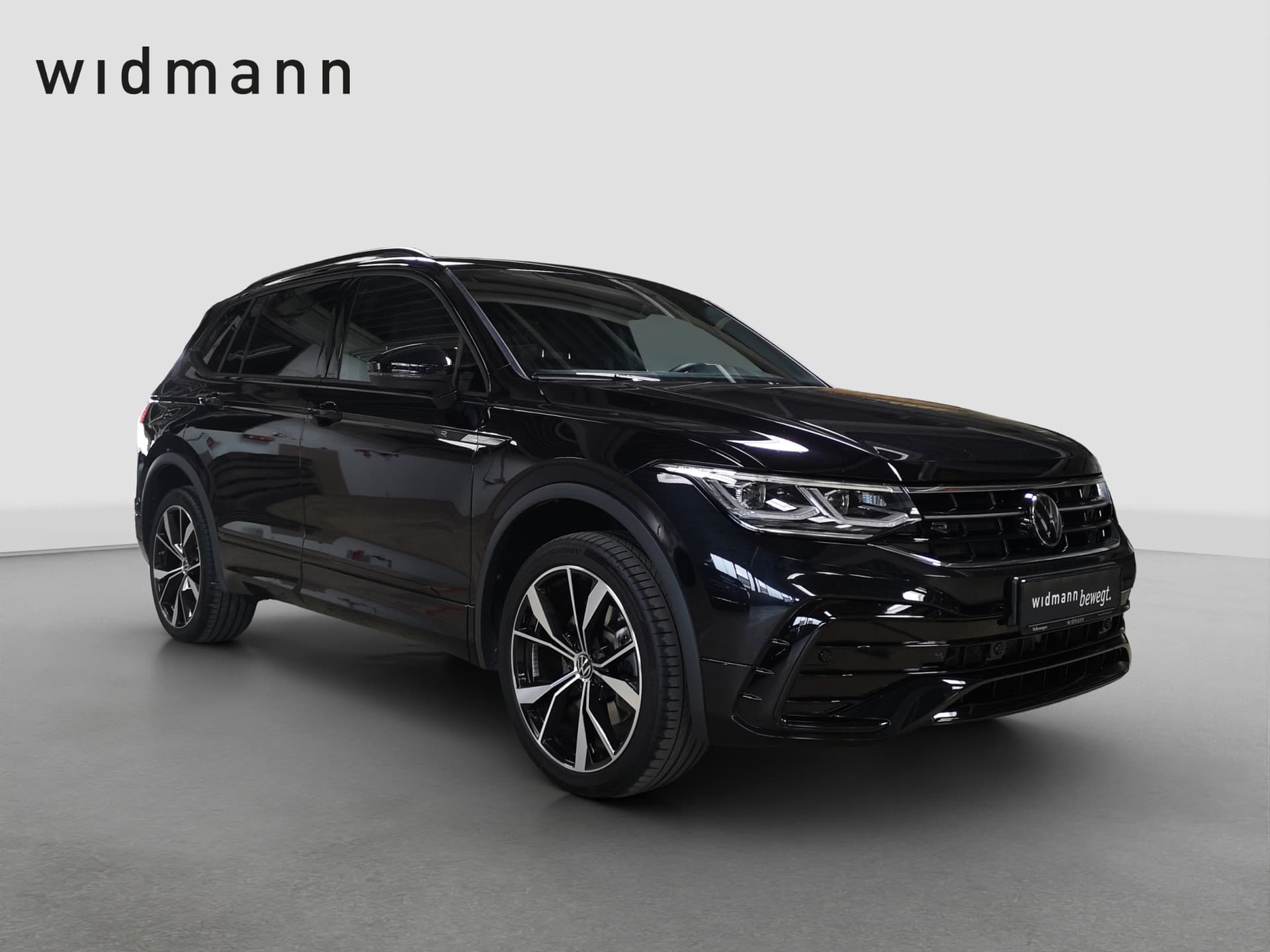 Volkswagen Tiguan Allspace R-Line 2.0 l TSI OPF 4MOTION DSG Bild 7