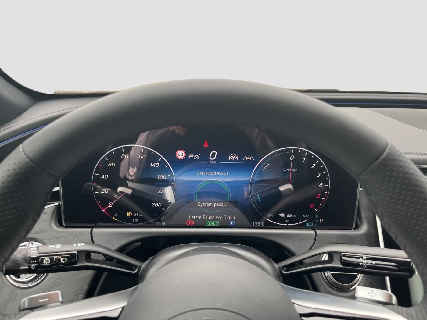 Mercedes-Benz E 300 de 4MATIC T-Modell mit EQ Hybrid Technologie Bild 11