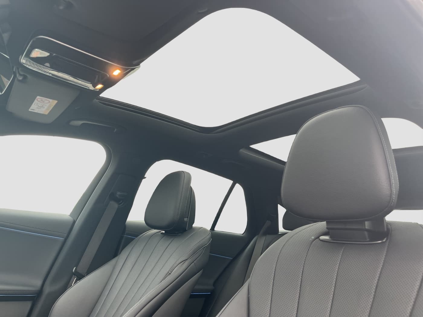Mercedes-Benz E 300 de 4MATIC T-Modell mit EQ Hybrid Technologie Bild 15