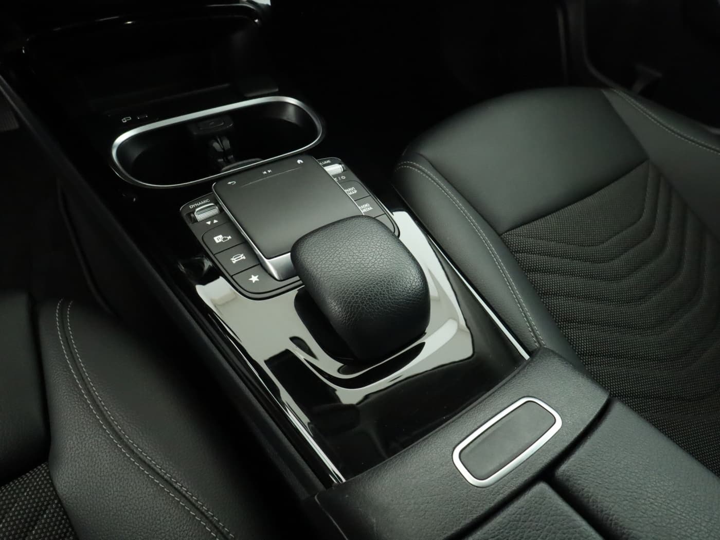 Mercedes-Benz A 250 e Bild 15