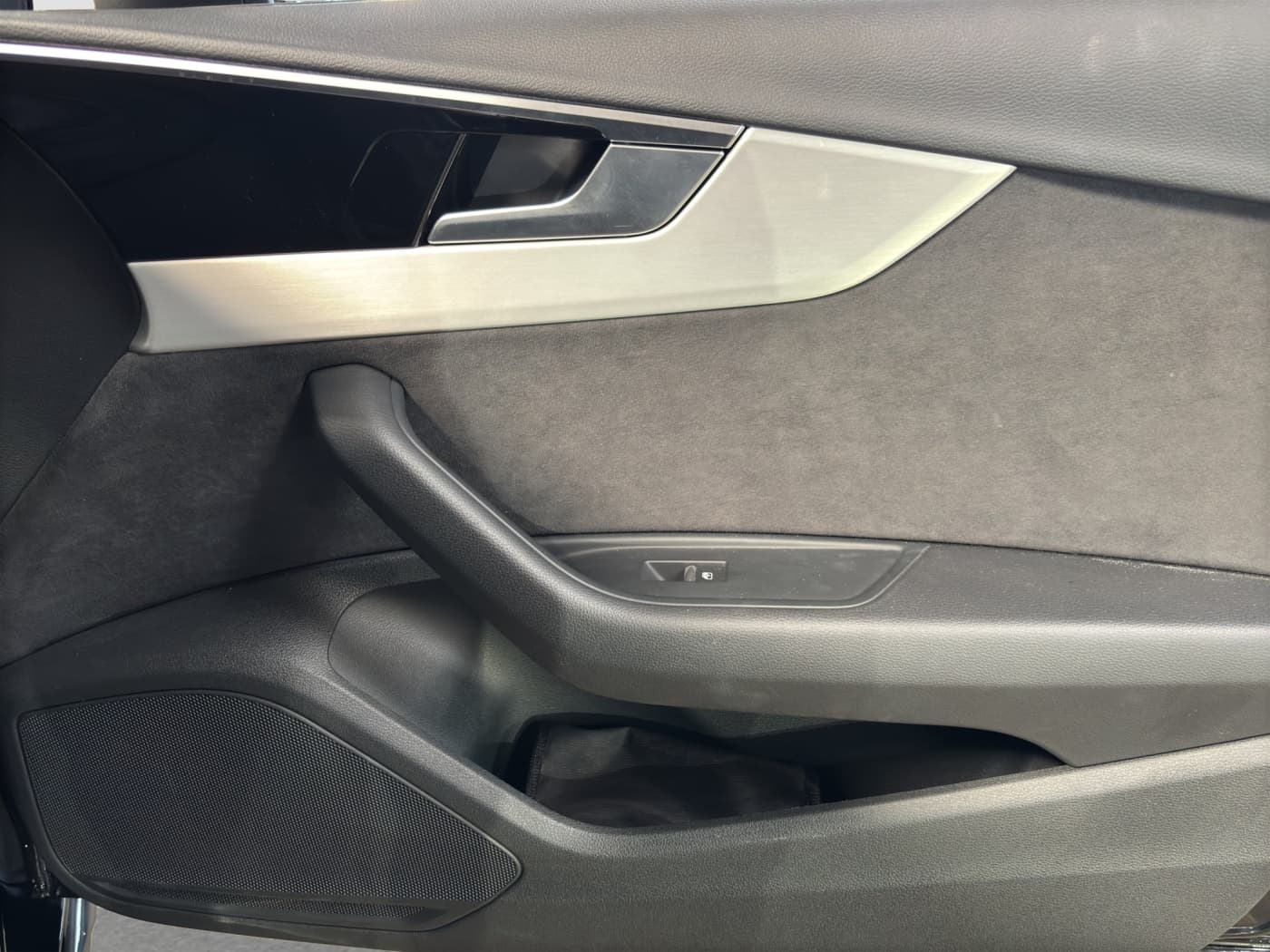 Audi A4 35 2.0 TFSI Avant S line Bild 14