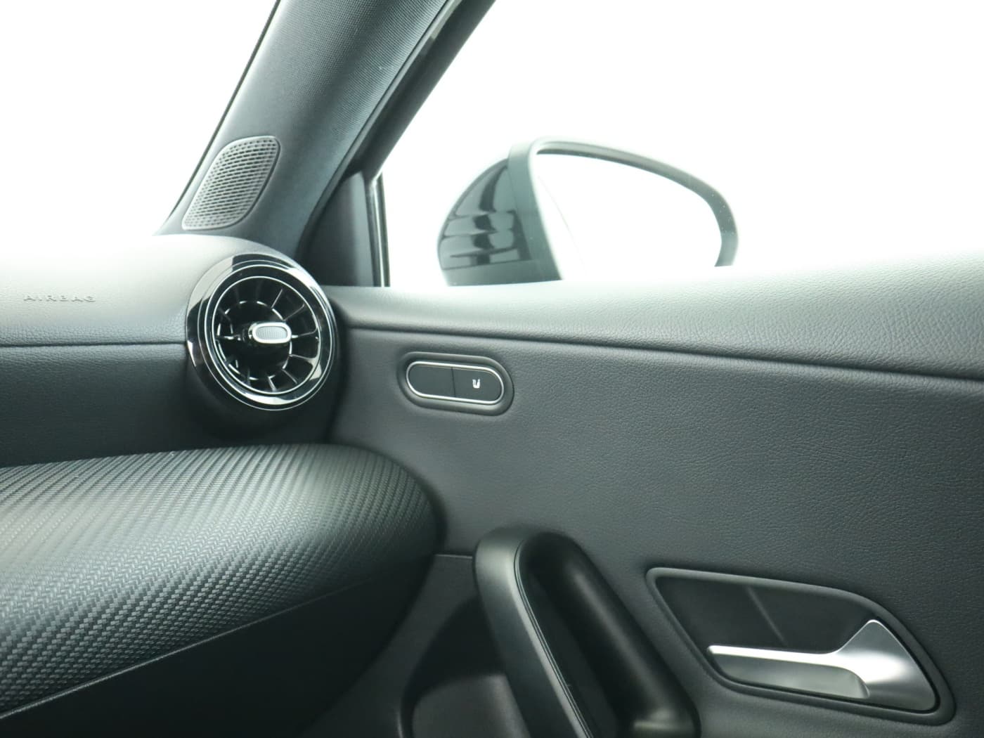 Mercedes-Benz A 180 d Bild 16
