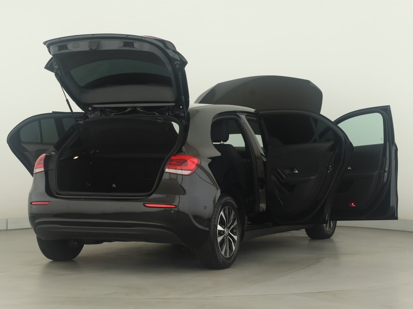 Mercedes-Benz A 180 d Bild 9