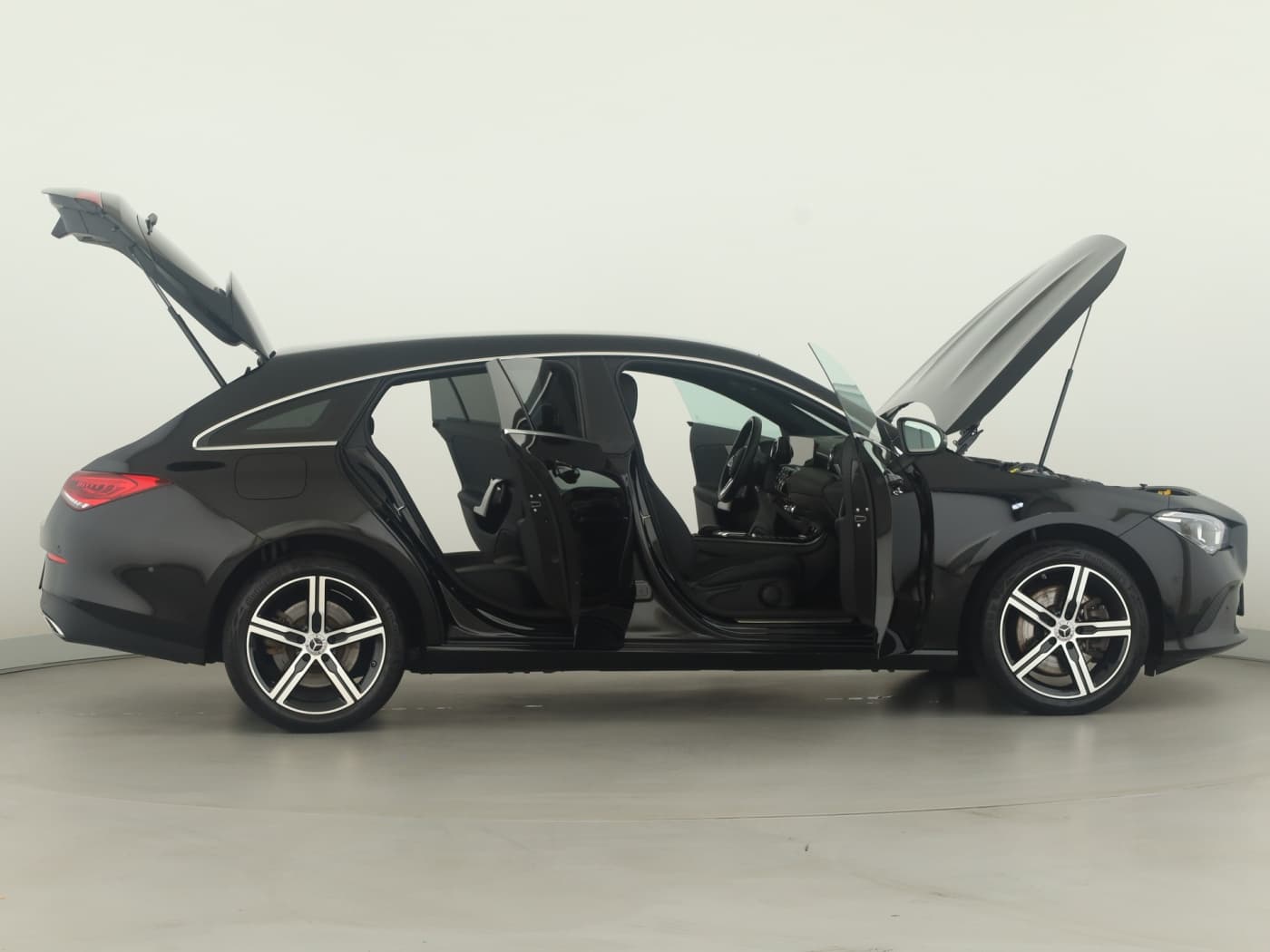 Mercedes-Benz CLA 250 e SB Bild 8
