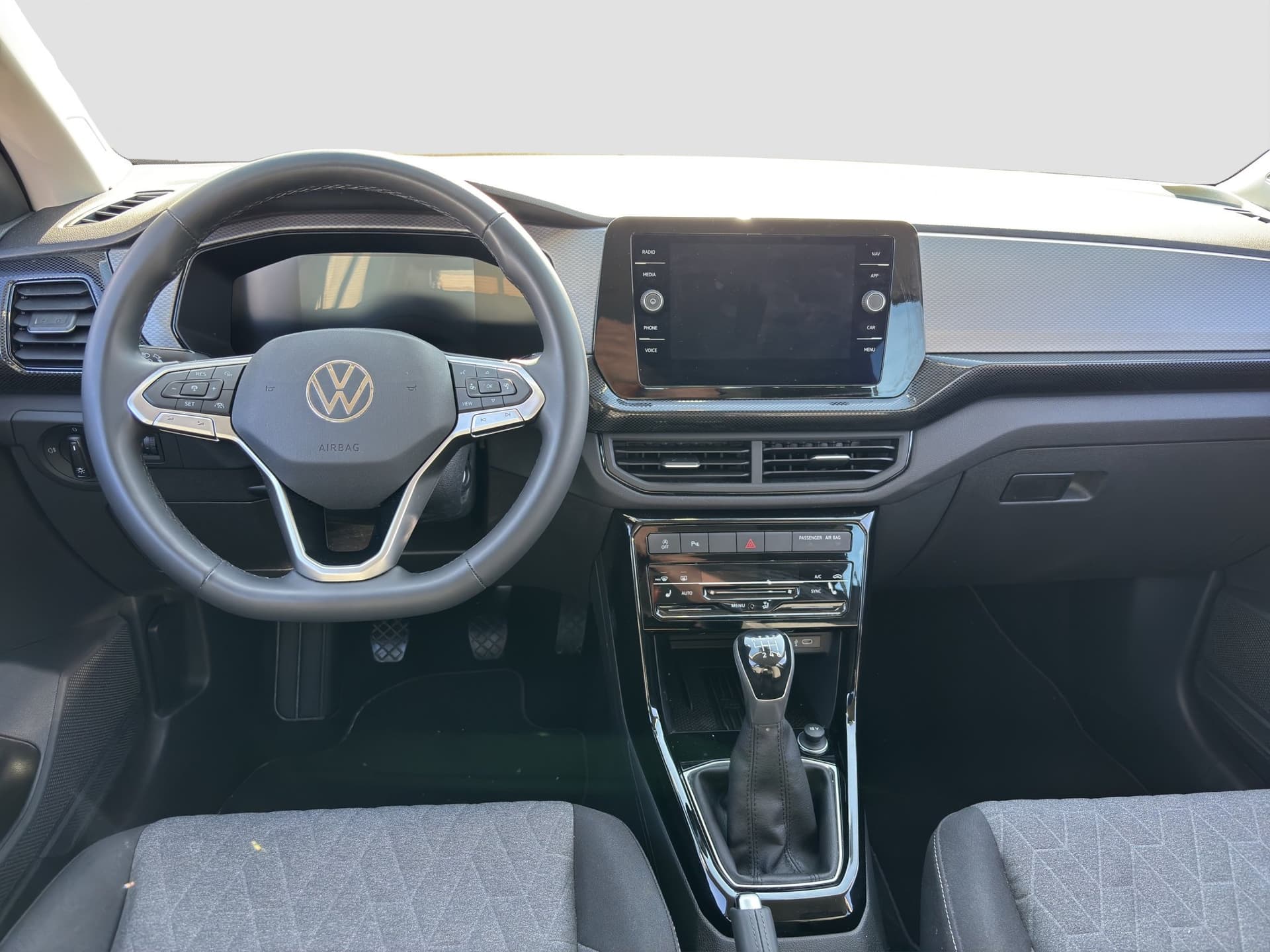 Volkswagen T-Cross Life 1.0 TSI 115 PS NAVI Kamera Bild 9
