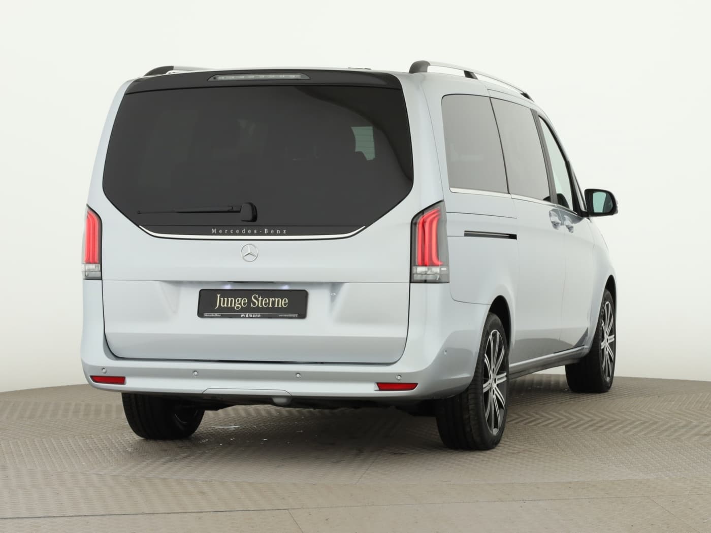 Mercedes-Benz V 220 d 4MATIC AVANTGARDE Lang Bild 2
