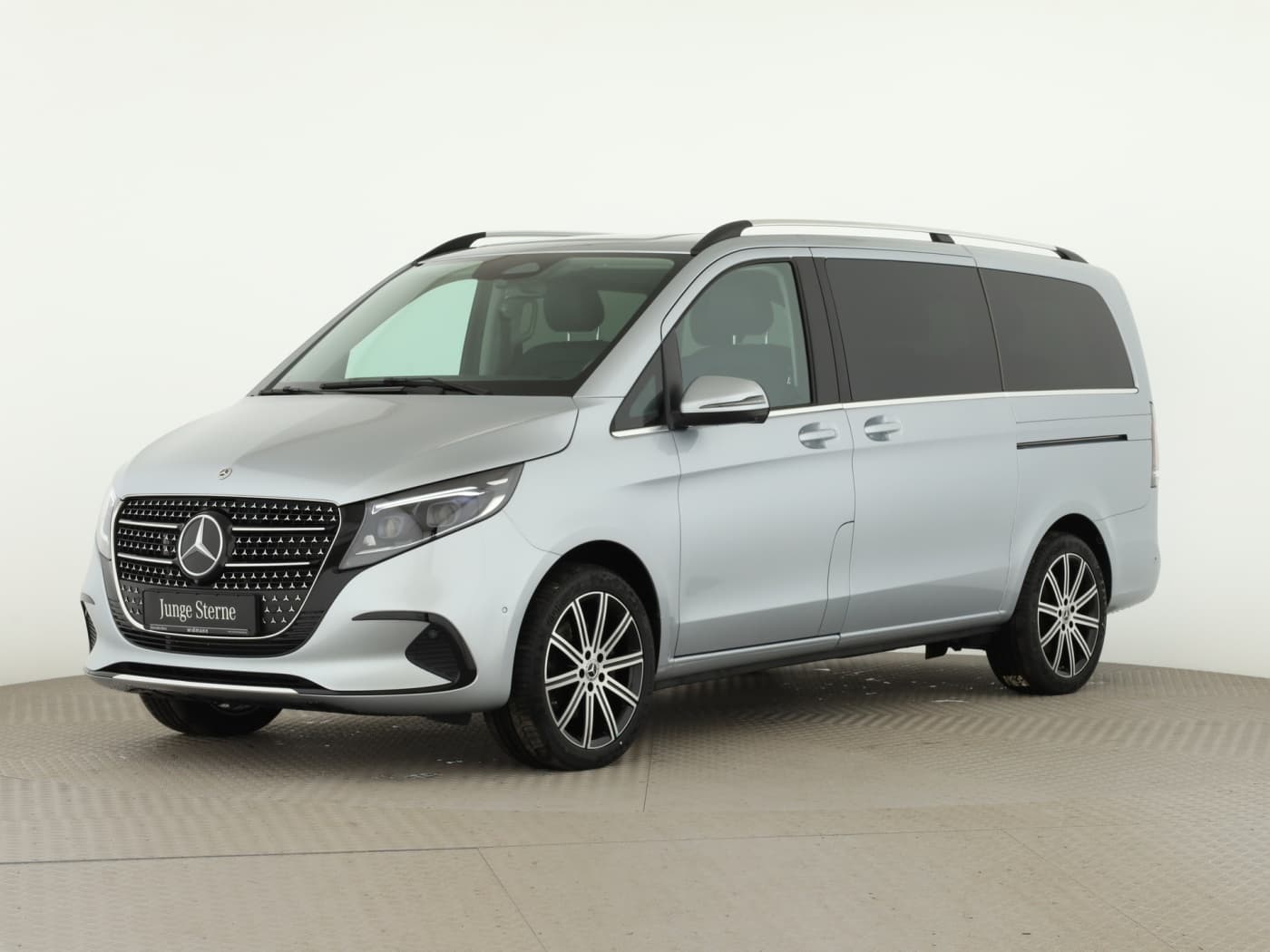 Mercedes-Benz V 220 d 4MATIC AVANTGARDE Lang Bild 5