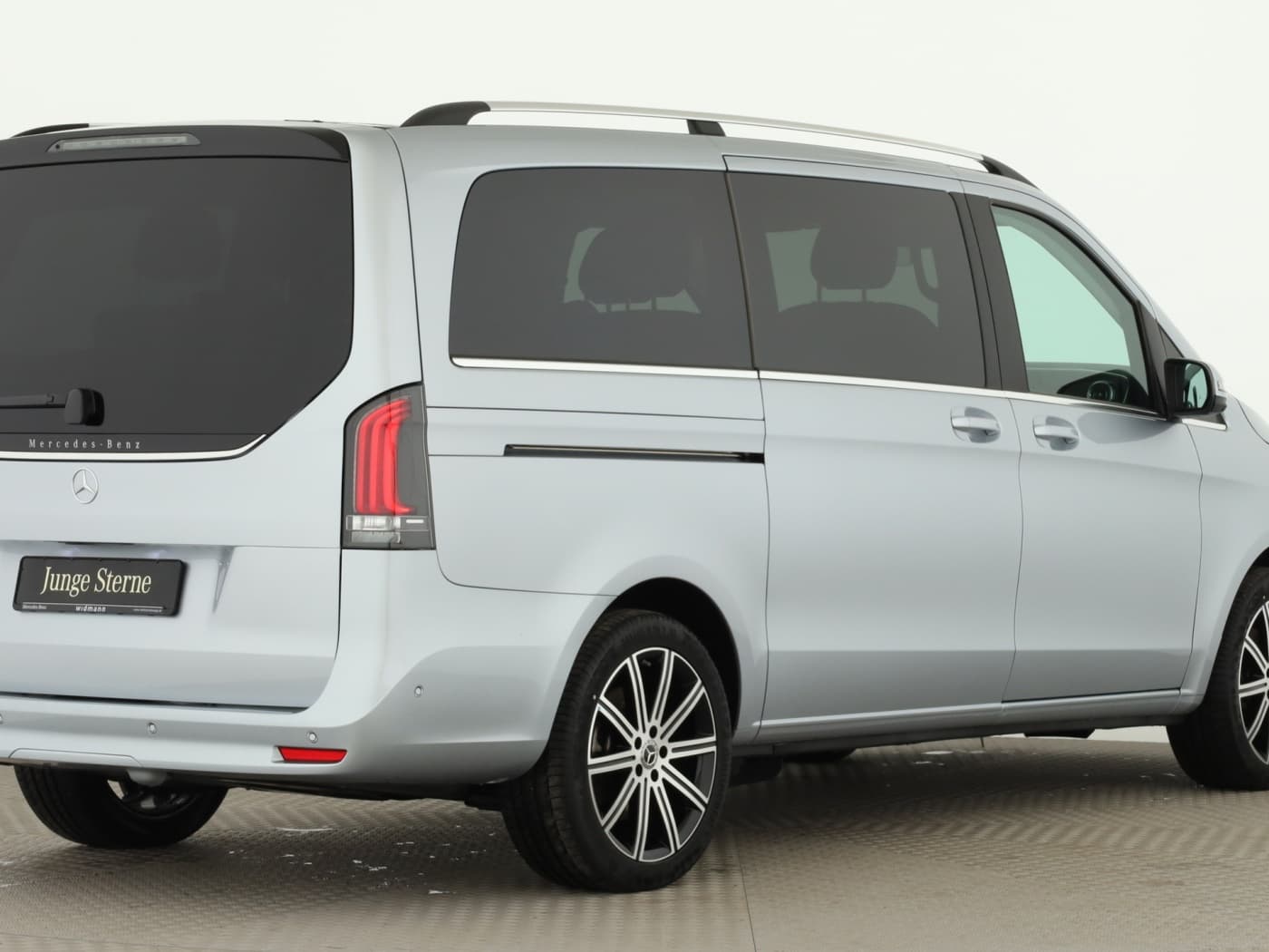 Mercedes-Benz V 220 d 4MATIC AVANTGARDE Lang Bild 6
