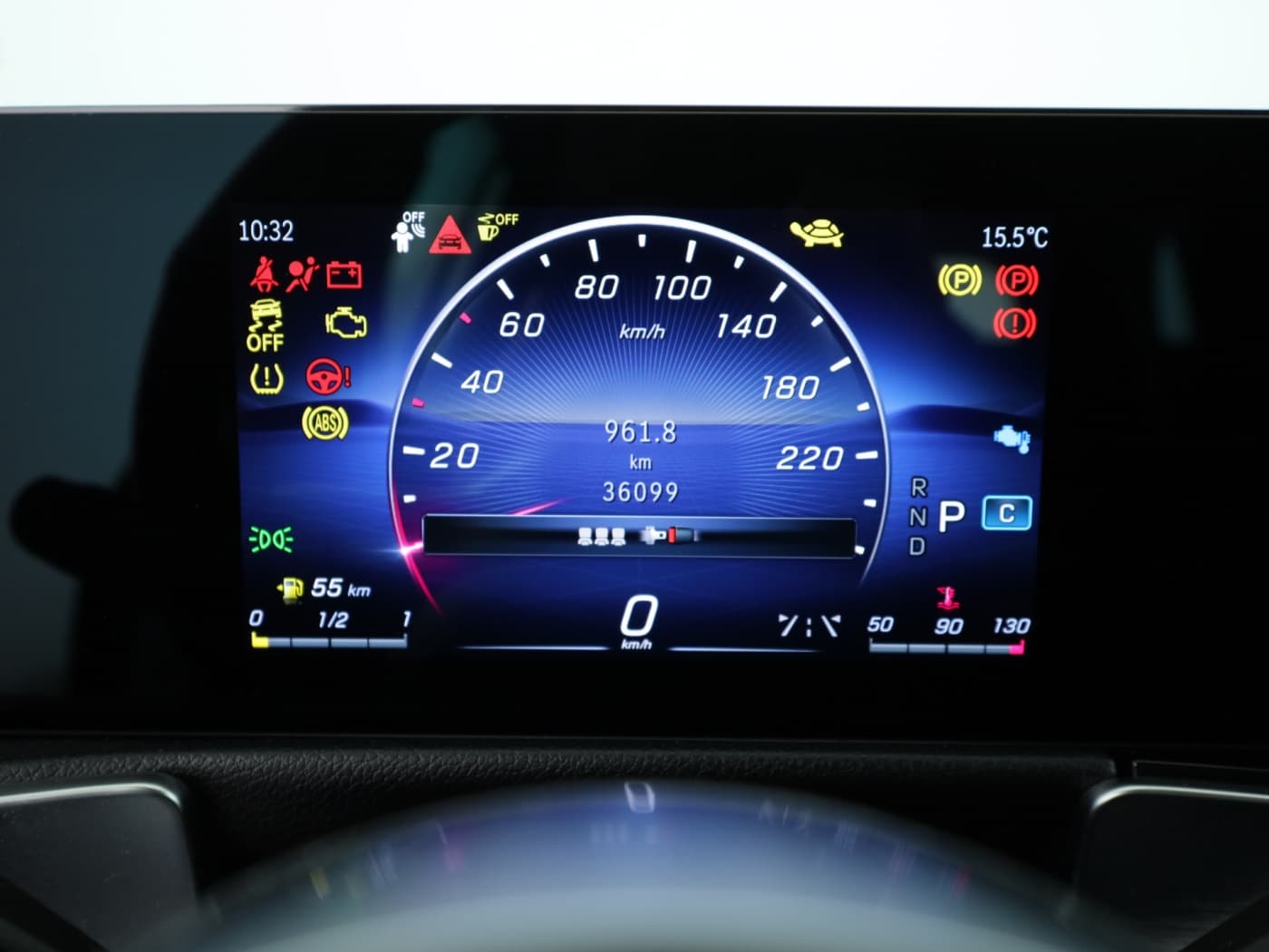 Mercedes-Benz GLB 180 d Bild 12