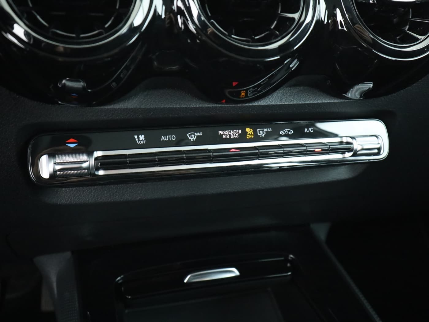 Mercedes-Benz GLB 180 d Bild 14